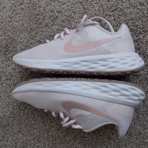 Nike Revolution 6 Next Nature Women's Road Running Shoe Size 6 - Picture 7 of 11